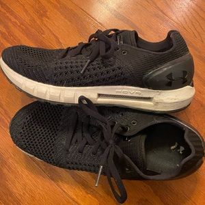 Under Armour black tennis shoes